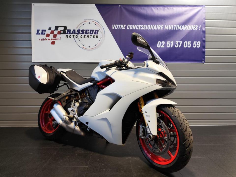 DUCATI SUPERSPORT 939S 18