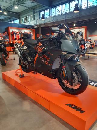 KTM 990 RC R - 2025