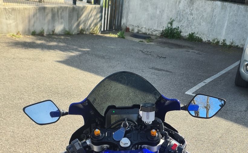 YAMAHA R7 3