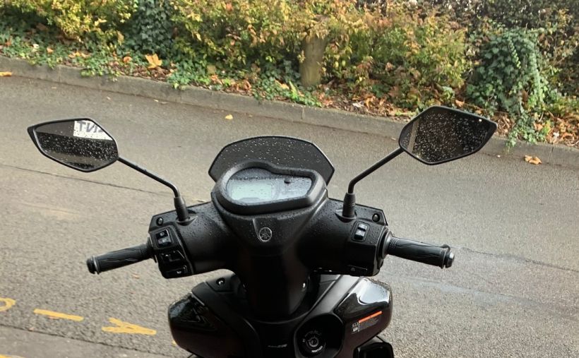 YAMAHA RayZR 125 3