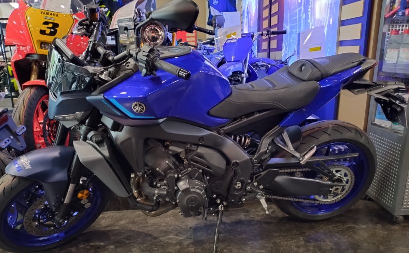 YAMAHA MT-09 0
