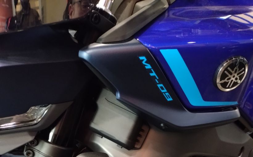 YAMAHA MT-09 2