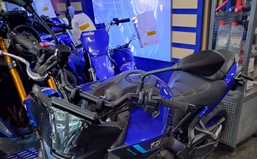 YAMAHA MT-09 3