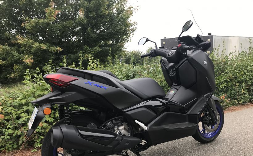 YAMAHA XMAX 300 4