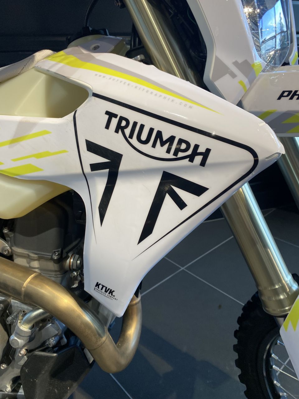 TRIUMPH TF 450-E 1