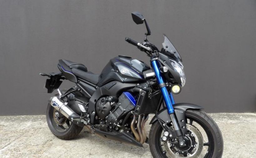 YAMAHA FZ8 N ABS 2