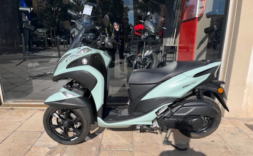 YAMAHA TRICITY 125 3