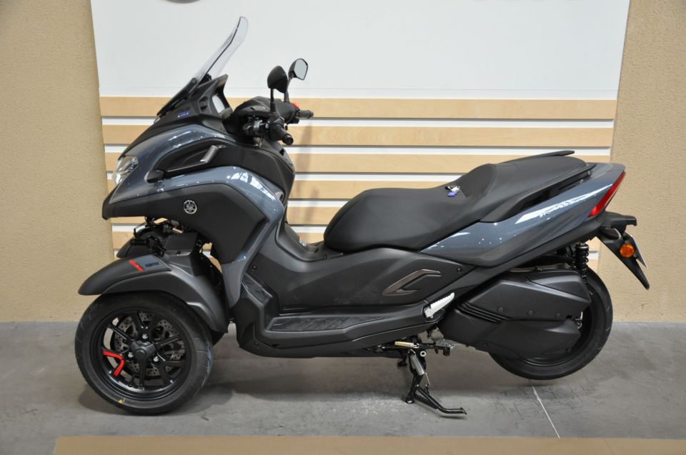 YAMAHA TRICITY 300 7