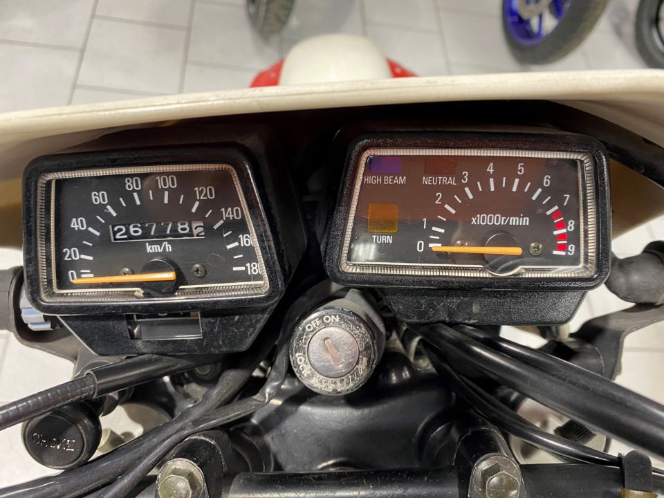 YAMAHA XT600Z TENERE 5