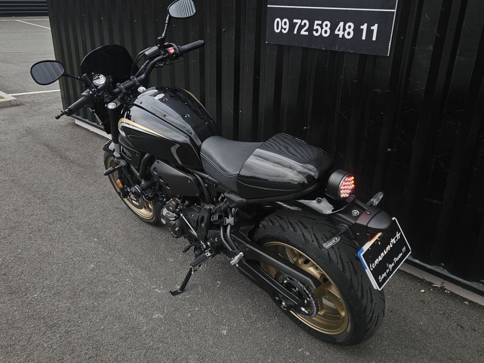 YAMAHA XSR 700 25