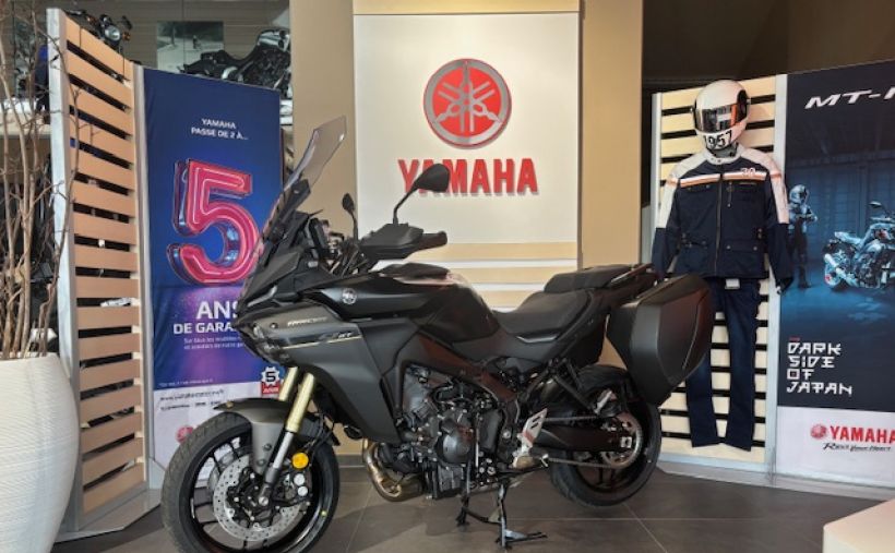 YAMAHA TRACER 9 GT Y-AMT DE DEMONSTRATION 222€/MOIS* GARANTIE 5 ANS +DE 1300€ D'AVANTAGE CLIENT 3
