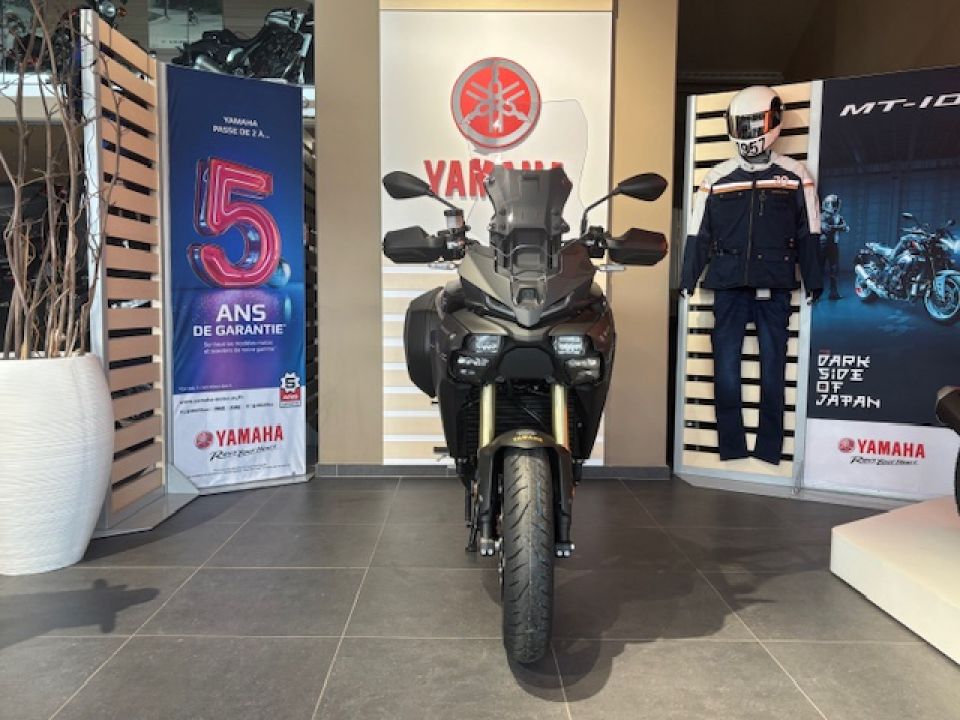 YAMAHA TRACER 9 GT Y-AMT DE DEMONSTRATION 222€/MOIS* GARANTIE 5 ANS +DE 1300€ D'AVANTAGE CLIENT 2