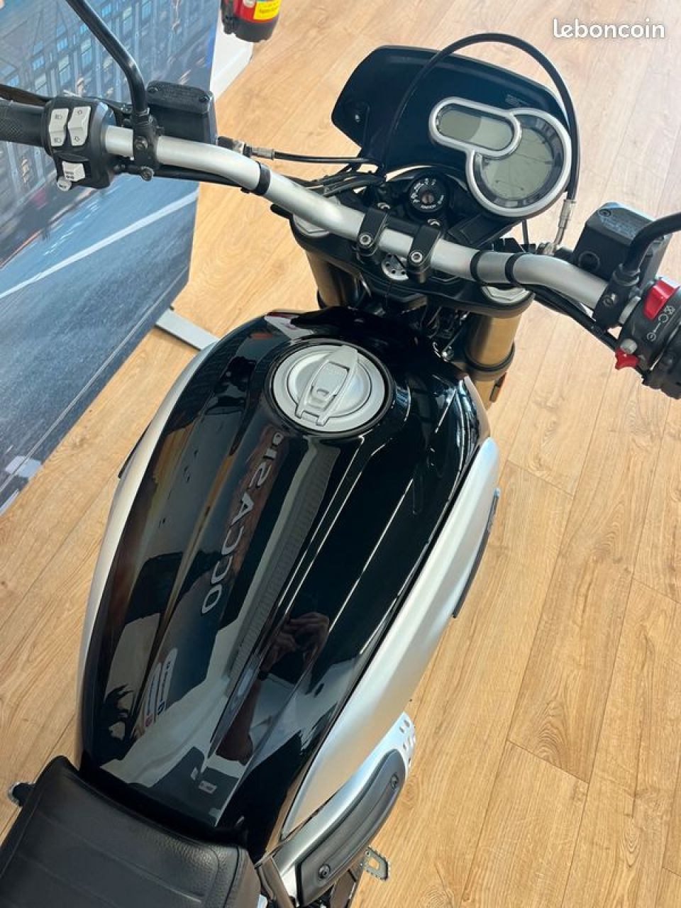 DUCATI SCRAMBLER 2