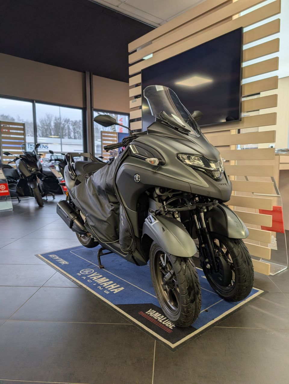 YAMAHA TRICITY 300 2