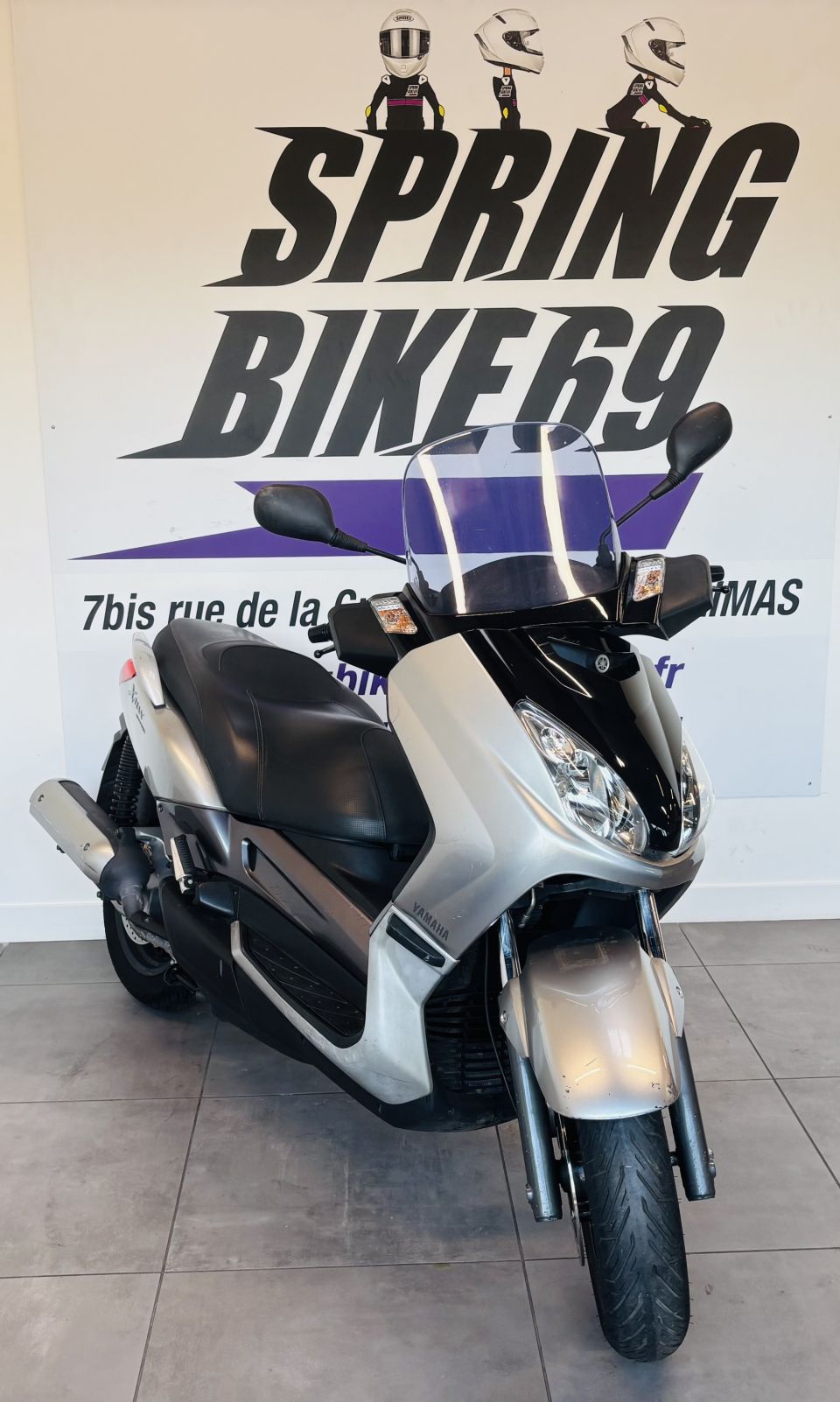 YAMAHA XMAX 125 6