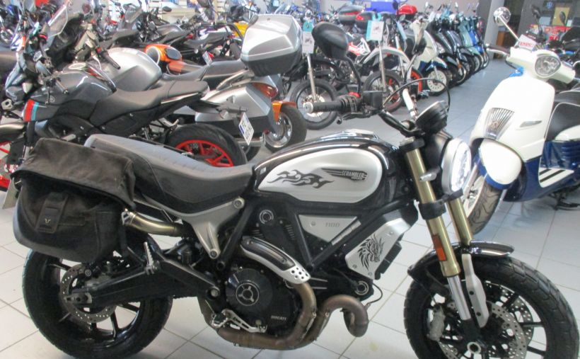 DUCATI SCRAMBLER 1100 3
