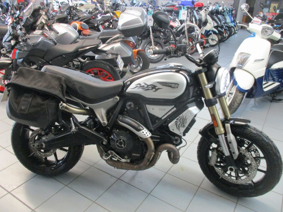 DUCATI SCRAMBLER 1100 30