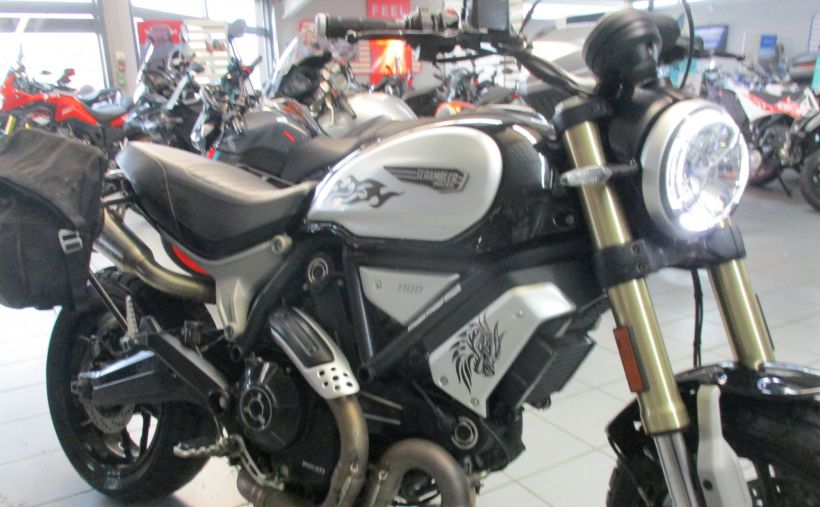 DUCATI SCRAMBLER 1100 4