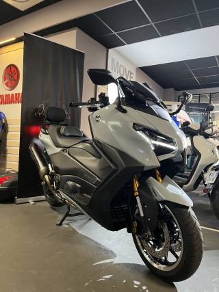 YAMAHA XP T-MAX 560 TECH MAX - 2025