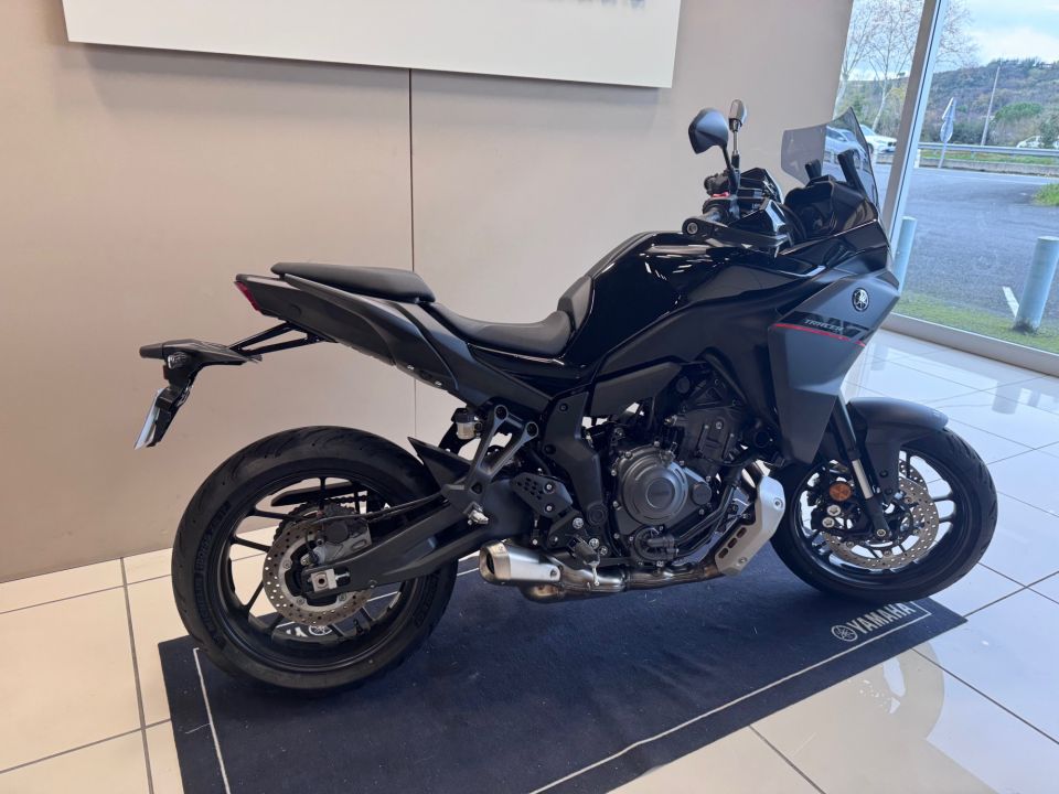 YAMAHA TRACER 7 6