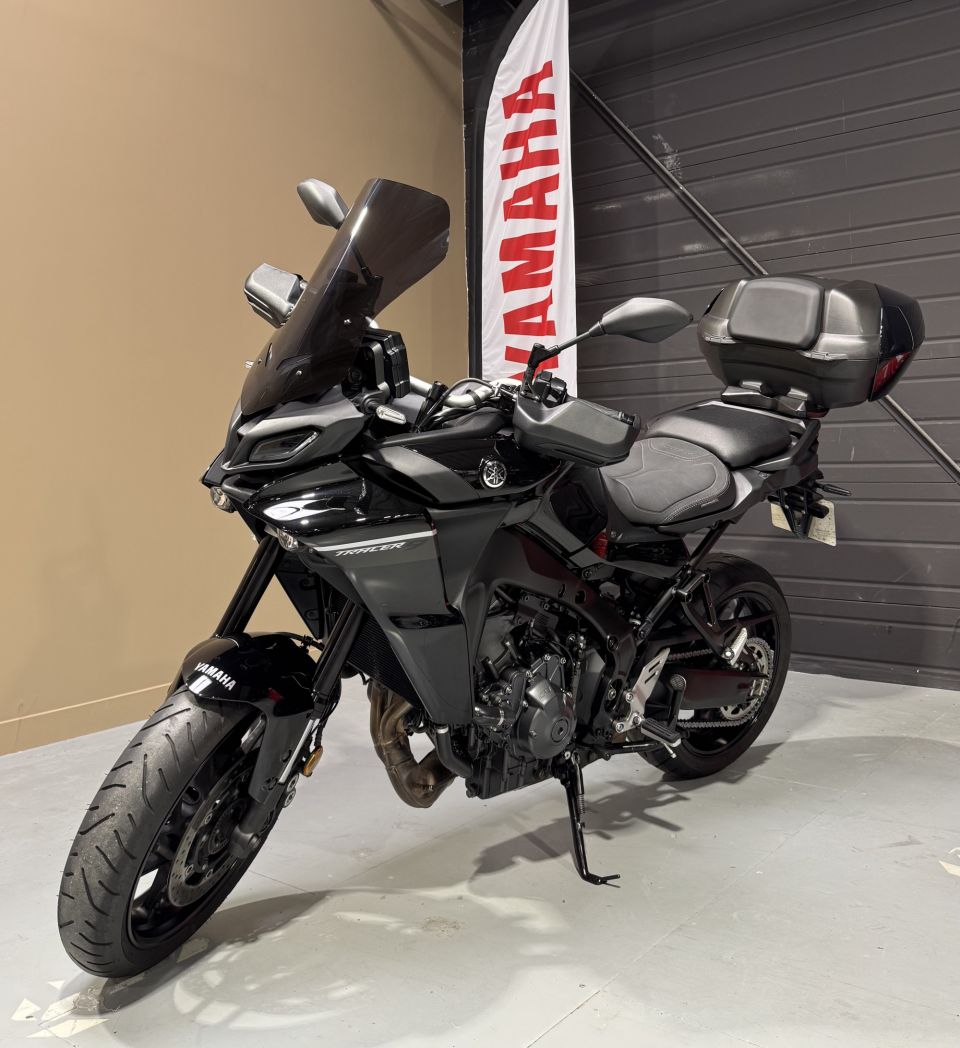 YAMAHA TRACER 9 2