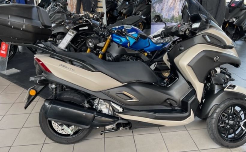 YAMAHA TRICITY 300 1