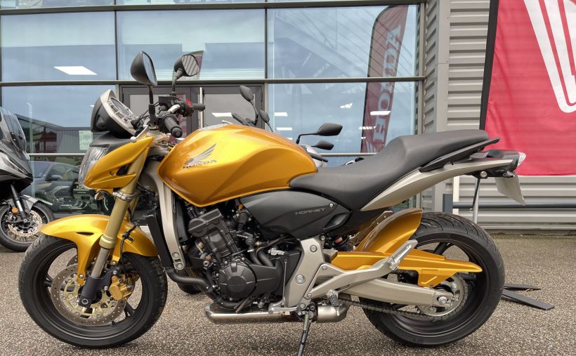 HONDA CB 600 HORNET 8