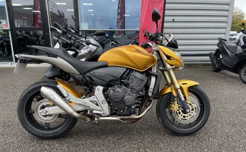 HONDA CB 600 HORNET 12
