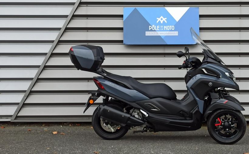 YAMAHA TRICITY 300 10