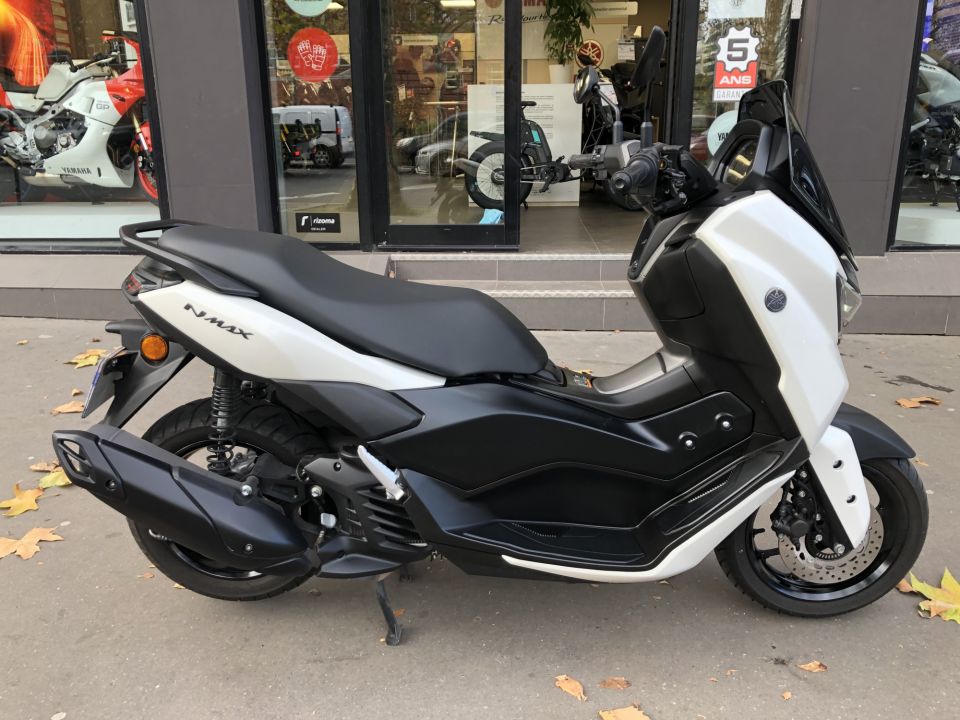 YAMAHA NMAX 125 5