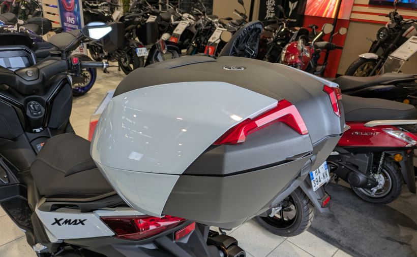 YAMAHA XMAX 300 Tech Max 30