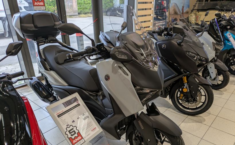 YAMAHA XMAX 300 Tech Max 40