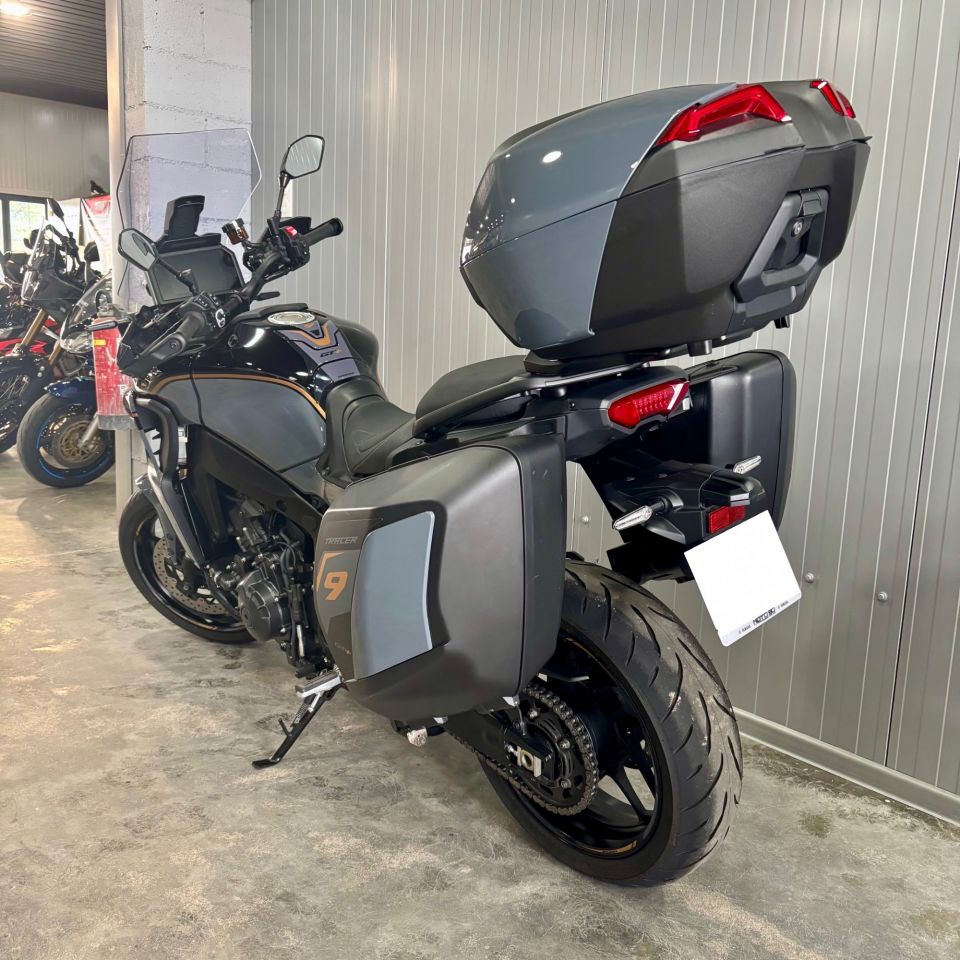 YAMAHA TRACER 9 GT+ 15