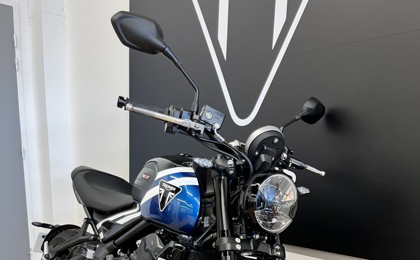 TRIUMPH TRIDENT 660 1