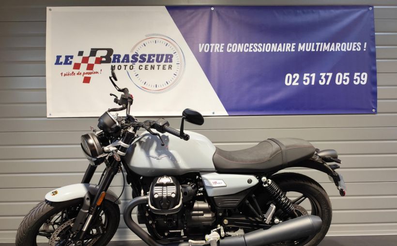 MOTO GUZZI V7 SPORT 1