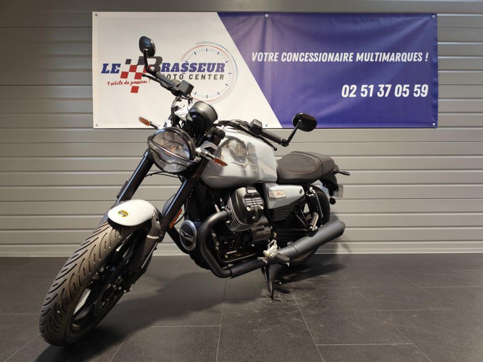 MOTO GUZZI V7 SPORT 12