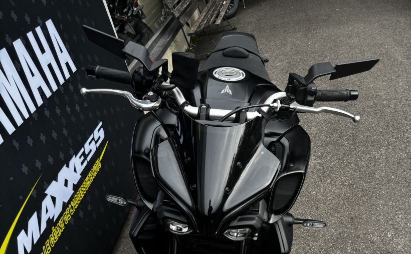 YAMAHA MT-10 2