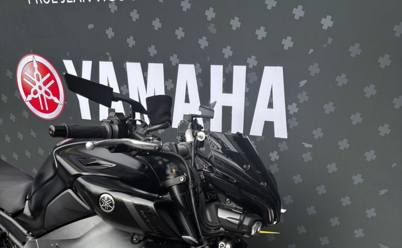 YAMAHA MT-10 9