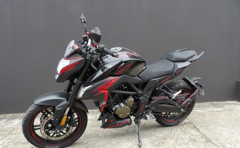 VOGE 300R 6
