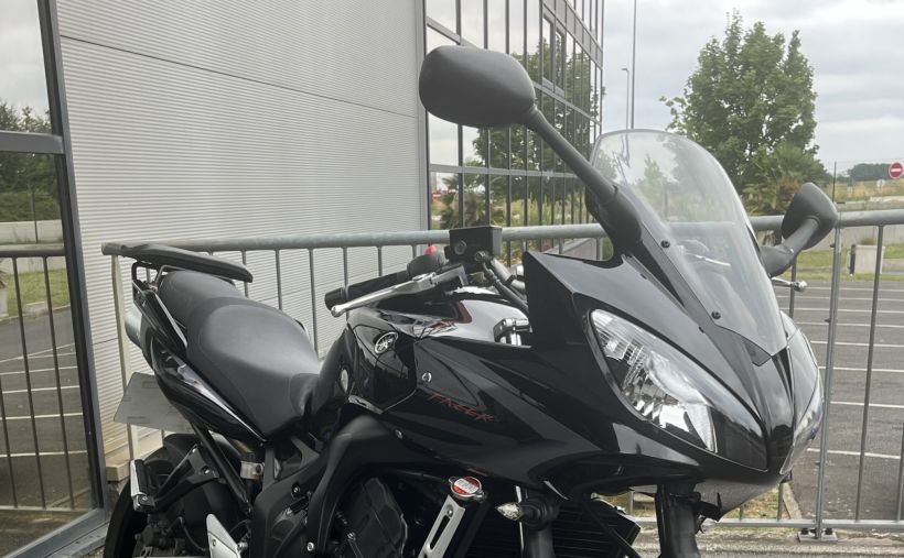 YAMAHA FZ6 (98CV) 2