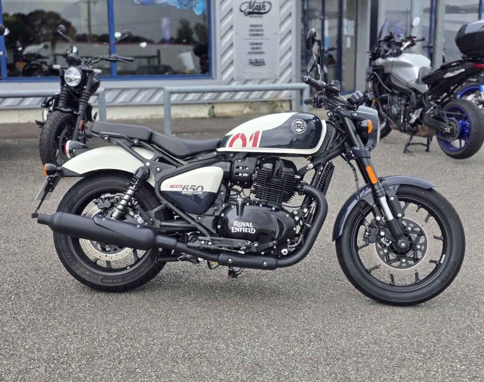 ROYAL ENFIELD SHOTGUN 650 20