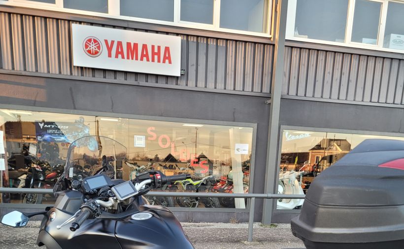 YAMAHA NIKEN 850 GT 1
