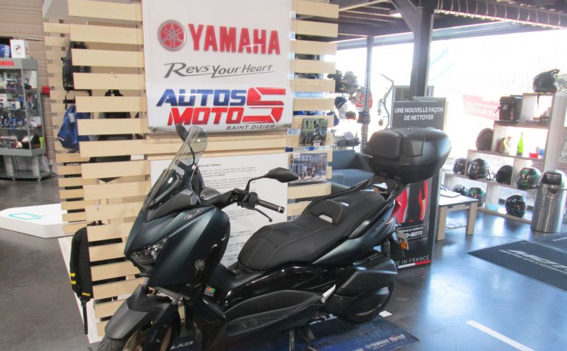 YAMAHA 300 TECHMAX 0