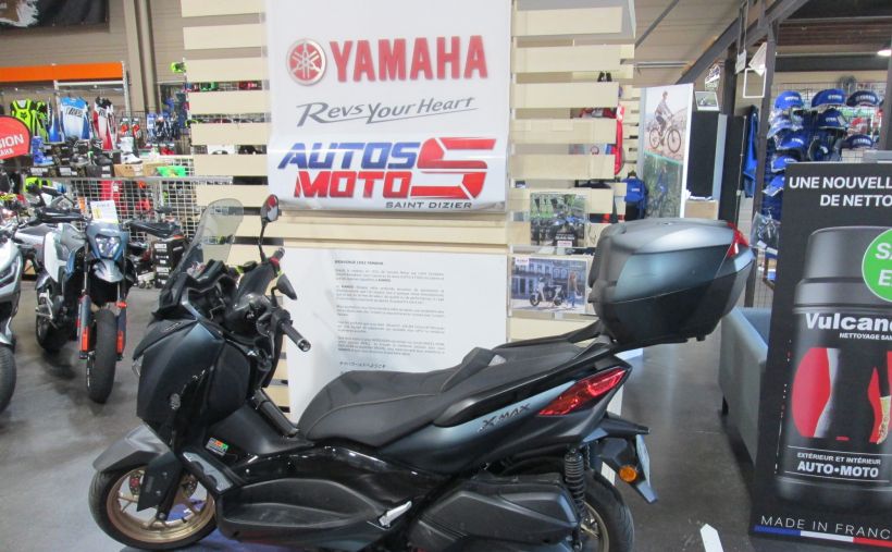YAMAHA 300 TECHMAX 1
