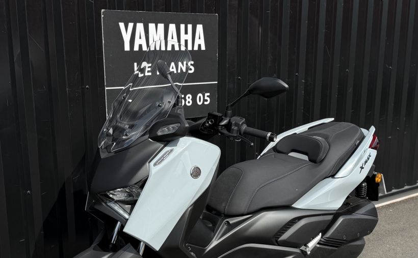 YAMAHA XMAX 300 TECH MAX + 5