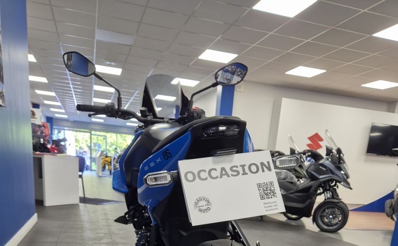 SUZUKI GSX-8S 2