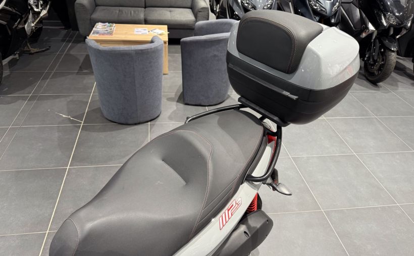 PIAGGIO MP3 300 HPE ABS ASR 2