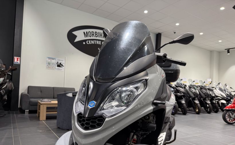 PIAGGIO MP3 300 HPE ABS ASR 3