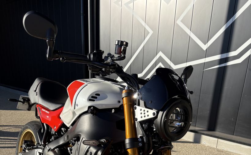 YAMAHA XSR 900 1