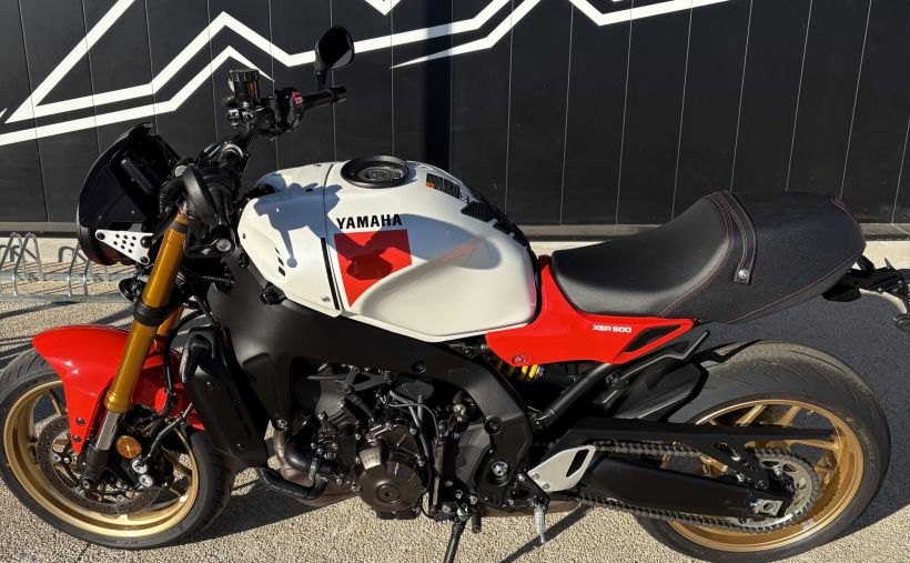 YAMAHA XSR 900 2